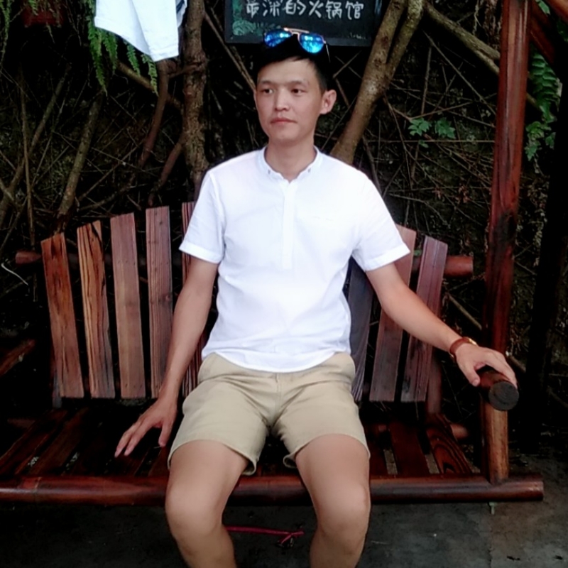 李渊的夏天的第一张照片--海南中老年相亲网