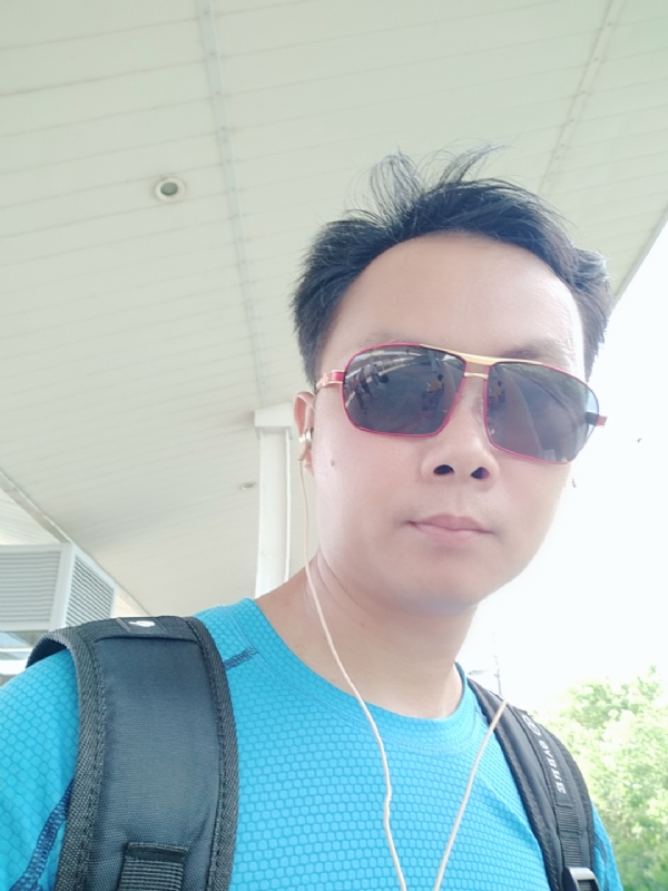 八九不离十的第一张照片--海南中老年相亲网