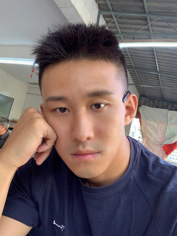 相见恨晚的第二张照片--海南中老年相亲网